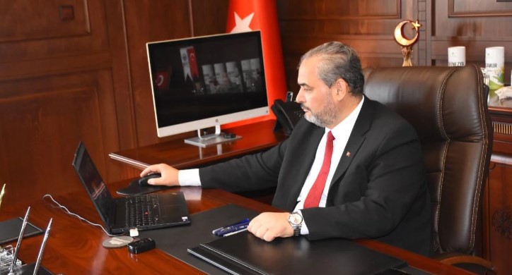 AFSÜ Rektörü Prof. Dr. Aslan, AA'nın "Yılın Kareleri" Oylamasına Katıldı