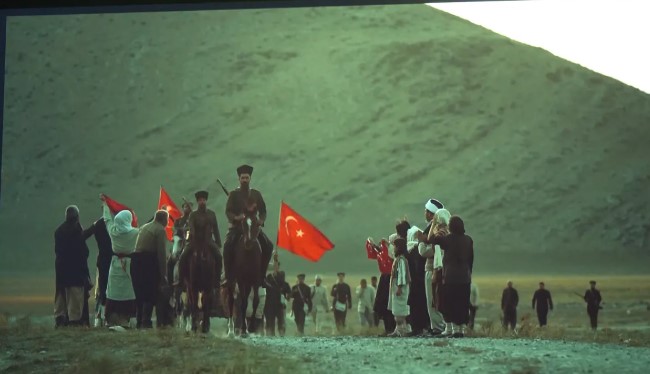Görev tamamlandı asker' adlı kısa filmin galası, sinemaseverlerin yoğun katılımıyla gerçekleşti.