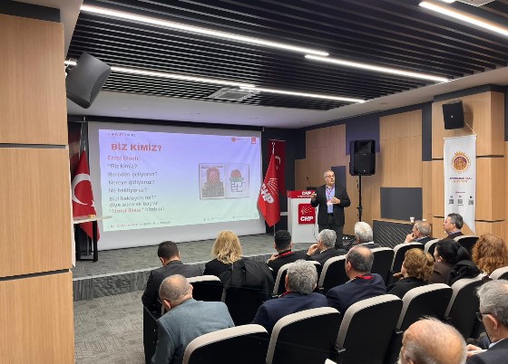 CHP Afyonkarahisar İl Örgütü’nden “İktidara Doğru Yönetici Buluşması” Parti Eğitimi