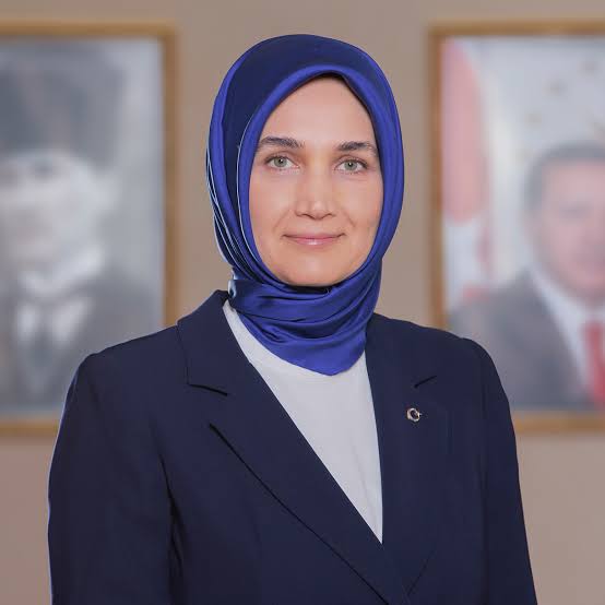 Afyonkarahisar valisi Doçent Doktor Kübra güran Yiğitbaşı İçişleri Bakan Yardımcısı oldu
