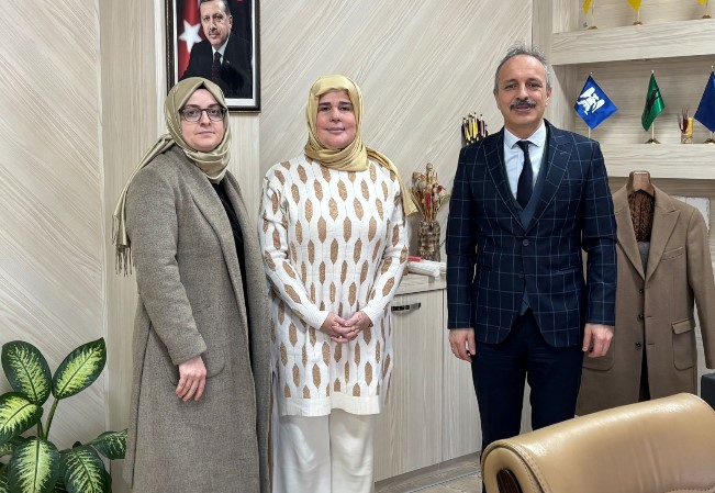 Kadınanalar Kültür Derneği’nden Halk Eğitimi Merkezi’ne Ziyaret