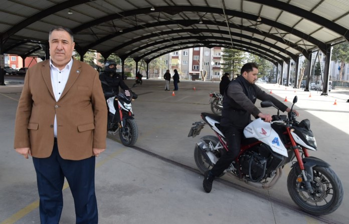 Başkan Mısırlıoğlu: “Mahallelinin Huzuru Hiçe Sayılamaz! Bu Pist Derhal Kaldırılmalı”