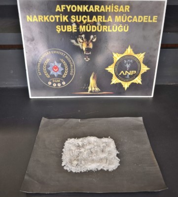 Afyonkarahisar Emniyet Müdürlüğü Operasyonu: 21,74 Gram Uyuşturucu Ele Geçirildi, 1 Kişi Tutuklandı