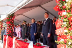İzmir'de her yer Türk bayrağı, her yer Atatürk
