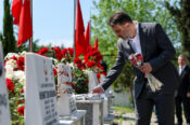 Bursa'da Başkan Vekili Biba'dan esnaf ve şehitlik ziyareti