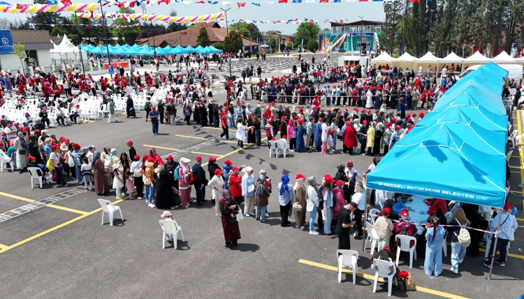 Kocaeli'de anneler ve çocuklar üreterek eğlendi