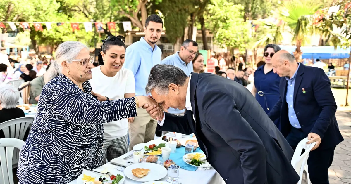 Antalya’da ‘Vatan sağ olsun’ diyen anneler unutulmadı