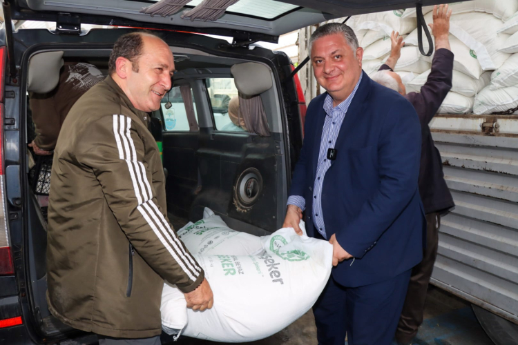 Yalovalı arıcılara belediyeden besi desteği