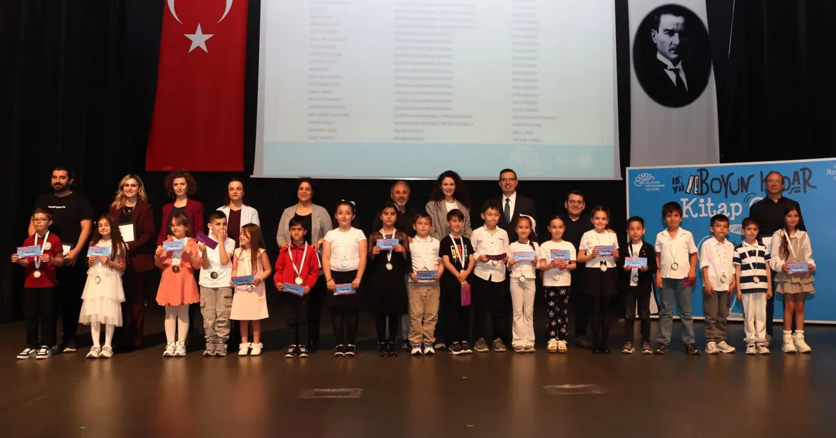Bursa Nilüfer’de kitap kurtları ödüllendirildi