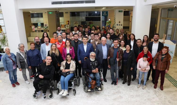 Bursa Nilüfer’de sloganlar engelleri aşmak için yükseldi