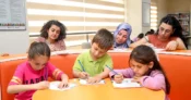 “Hayatımın İlk Kütüphanesi Annem” anne ve çocukların gönüllerine dokundu