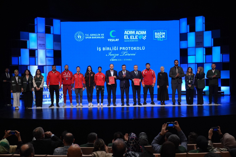 Bağımlılıkla mücadelede yeni seferberlik… “Adım Adım El Ele”'nin startı İstanbul'dan verildi