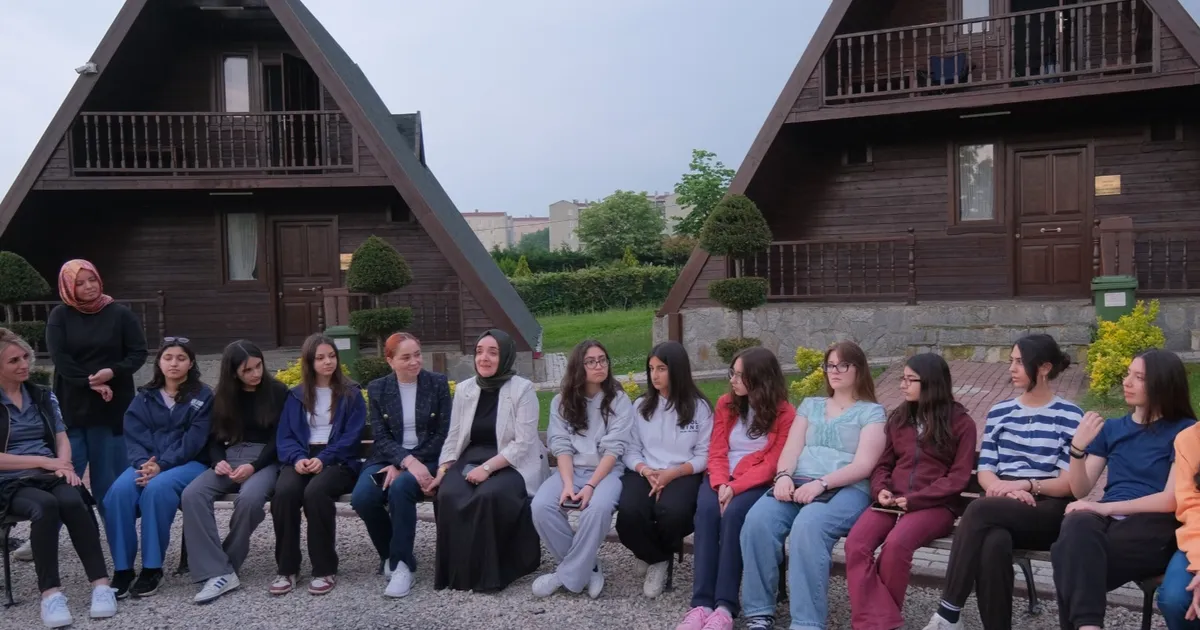 İnegöl’de gençlerin Tübitak Bilim Kampı başladı