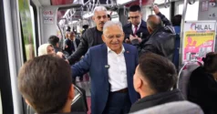 Memduh Büyükkılıç’tan tramvay yolculuğu – İGF HABER