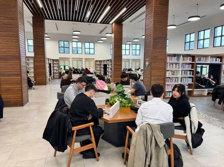 İzmit Millet Kütüphanesi bayramın ilk günü açık