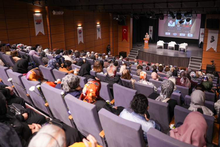 İstanbul Maltepe'den ‘Ortak hikâyeler, ortak çözümler’ paneli