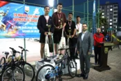 Tenis şampiyonları ödüllerini aldı