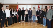 Trabzon’da hukuk öğrencilerine yargı simülasyonu ödülü
