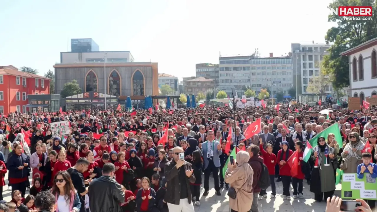 Afyonkarahisar’da Gazze’deki İnsanlık Dramına Dikkat Çekmek İçin Yürüyüş Düzenlendi