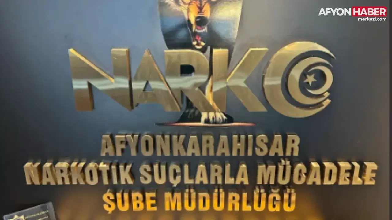 Emniyetten Sokak Satıcılarına Darbe: Peçeteye Emdirilmiş Zehirle Yakalanan Şahıs Tutuklandı