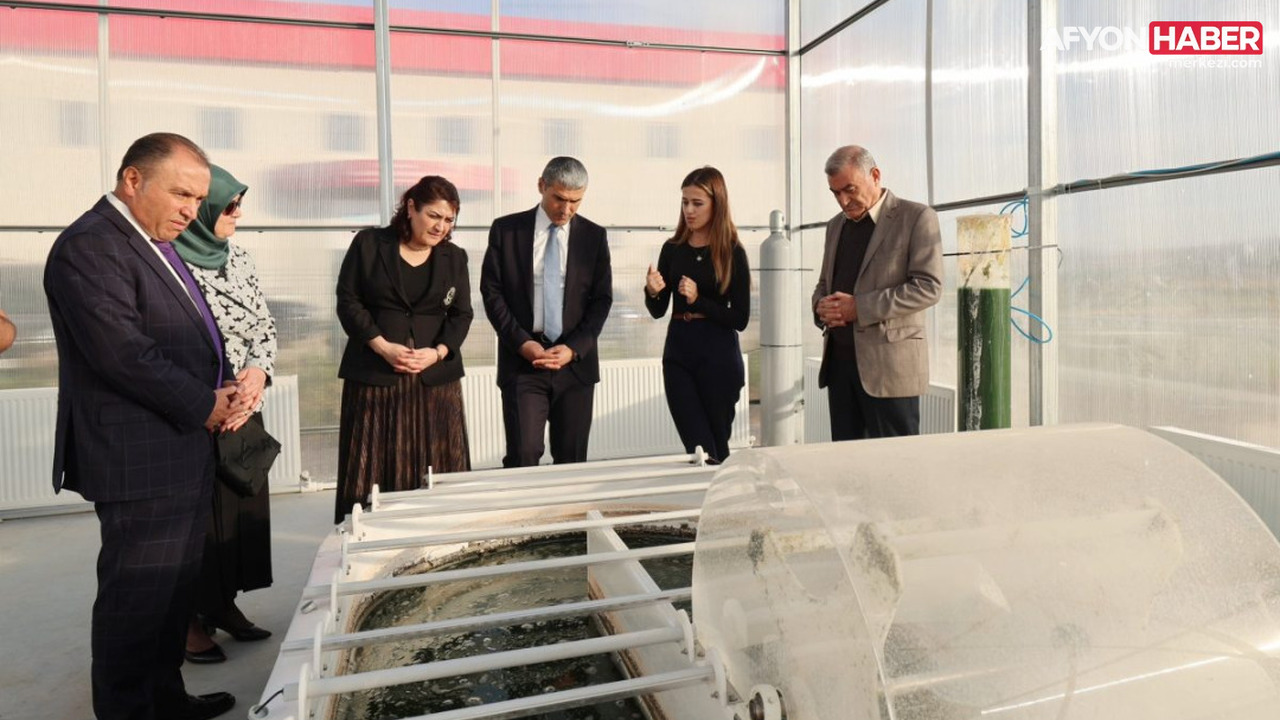 Afyonkarahisar Valisi Dr. Naci Aktaş Jeotermal Kaynaklı Su Ürünleri Ar-Ge Projesini Yerinde İnceledi - Detay Görsel 1